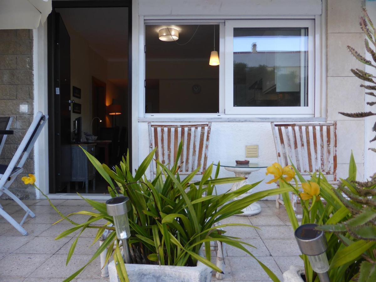 A View To The River Tejo - Sixtyfive Boutique Home Lisbon Exterior photo